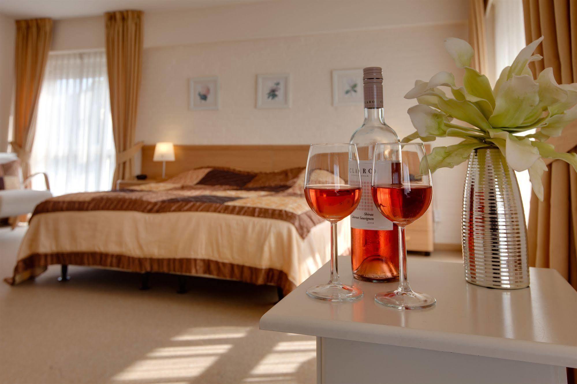 Hotel Eurotel Венрай Екстериор снимка